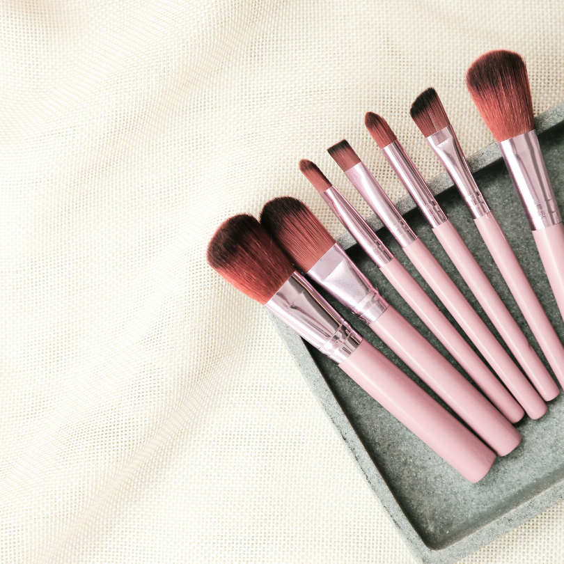 Deep cleaning of your makeup brushes